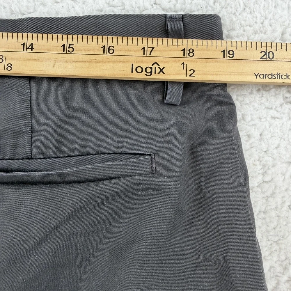 Banana Republic Chino Pants Mens 36x30 Gray Slim Fit Stretch Core Temp 603132-01